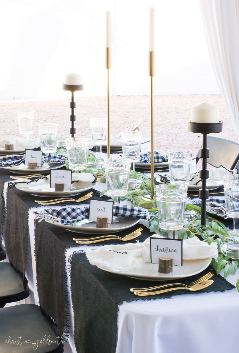  Modern Black + White Thanksgiving Tablescape