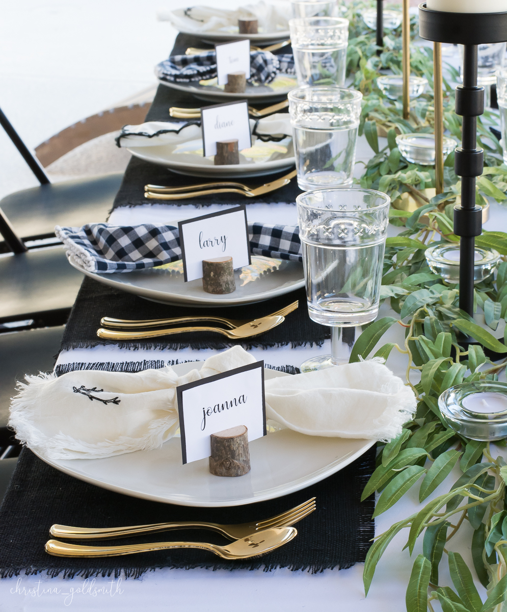  Modern Black + White Thanksgiving Tablescape