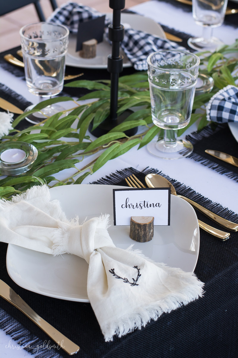  Modern Black + White Thanksgiving Tablescape