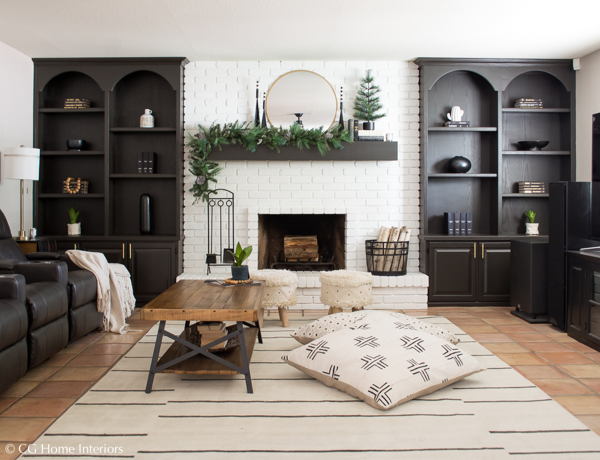 Holiday Home Blog Tour | Mohawk Home, Painted Built Ins, Family Room