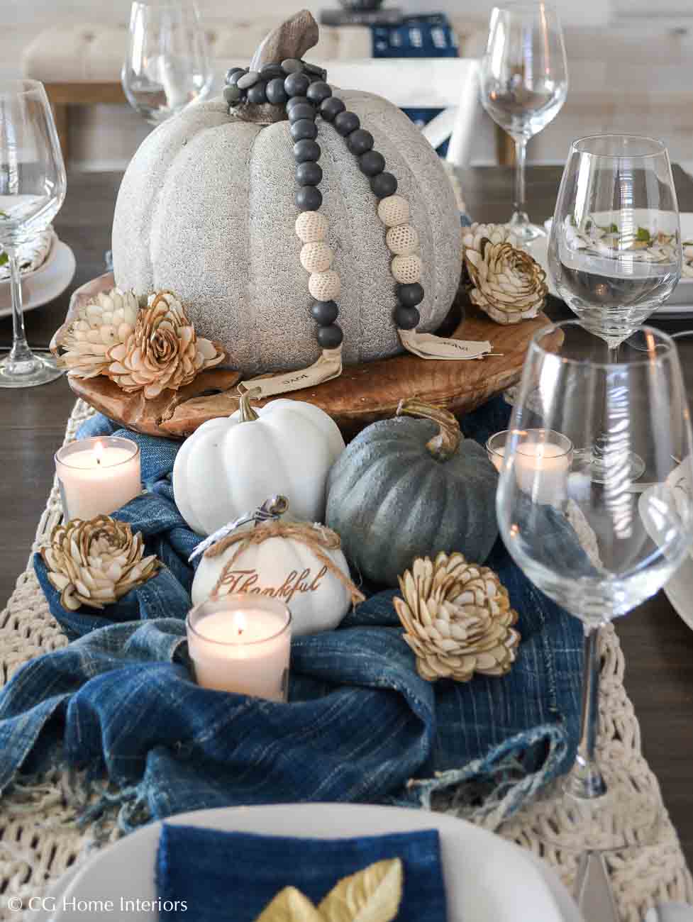 Simple Thanksgiving Tablescape Centerpiece